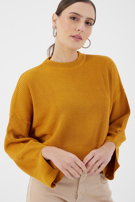 Blusa tricot cava deslocada amarelo mostarda