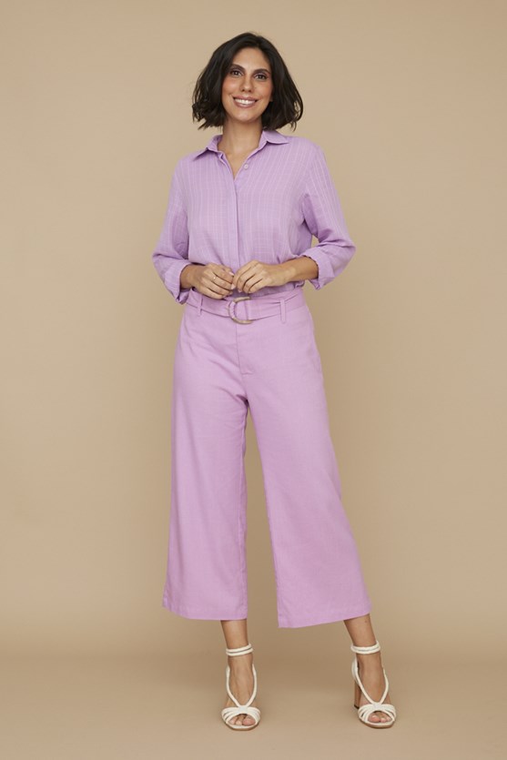 Calça cropped com faixa lilás