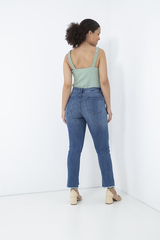 Calça jeans cropped  média