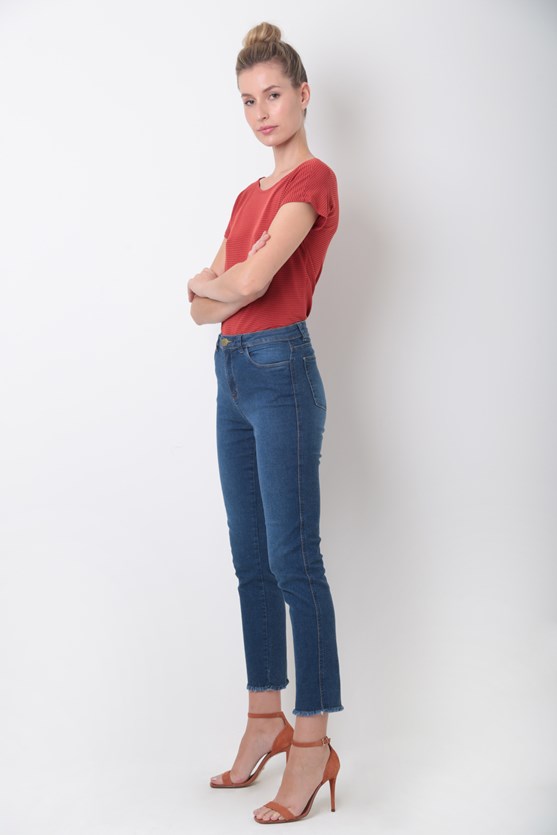 Calça jeans cropped vivo lateral barra desfiada média
