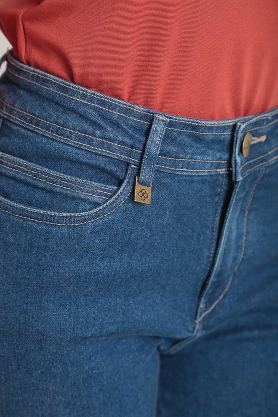 Calça jeans média slim média