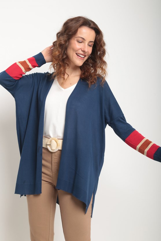 Cobertura tricot reta detalhe listras manga azul marinho